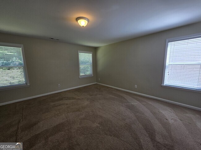 Building Photo - 46 Brookview Dr