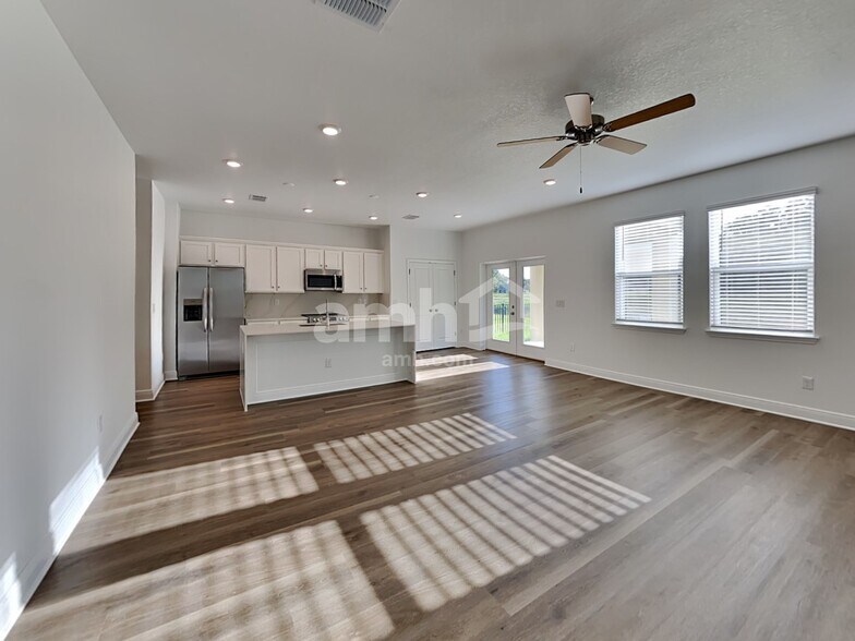 Building Photo - 6551 Atlantic Bch Ave