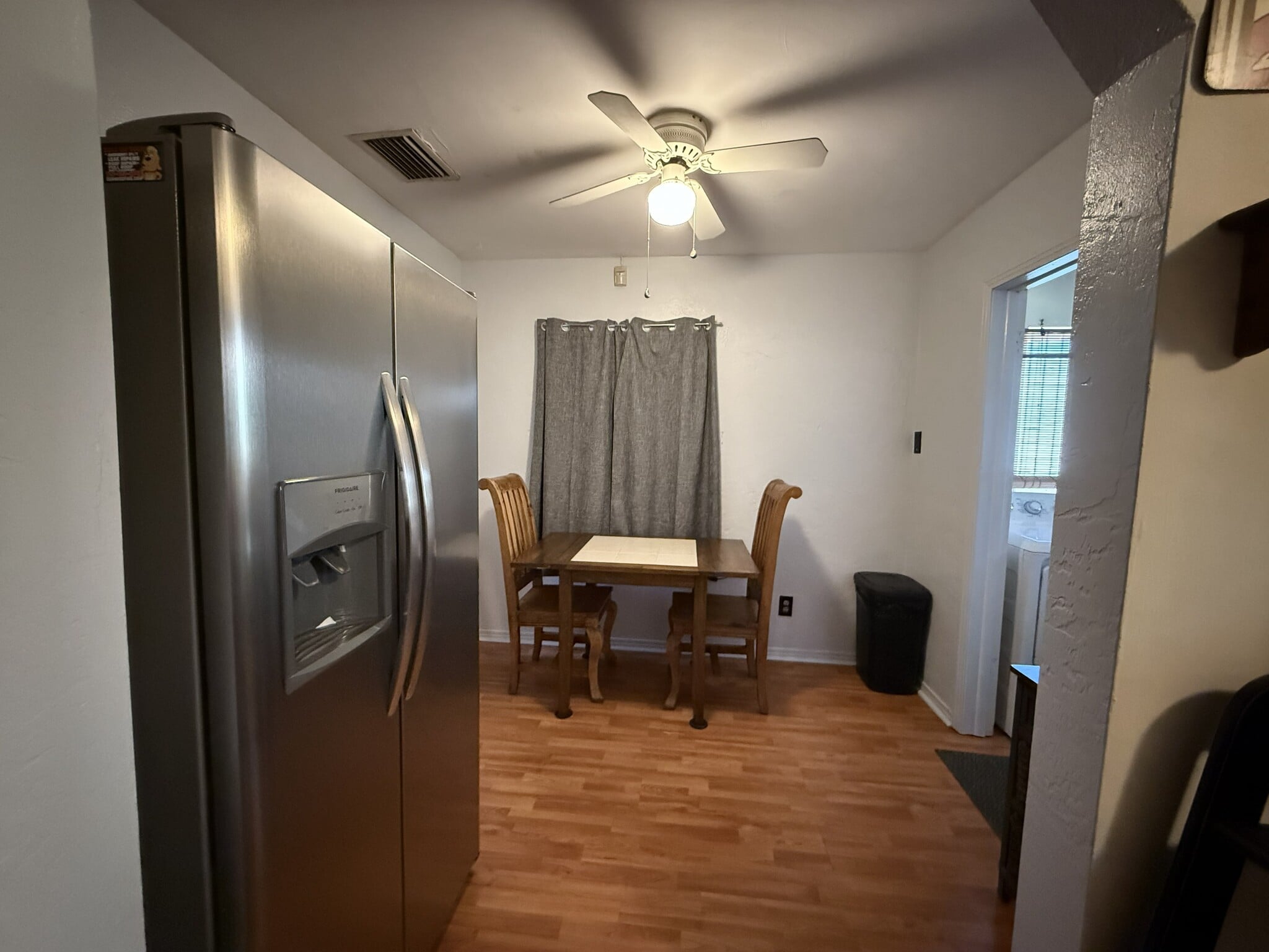 Dinette - 4128 12th Ave N