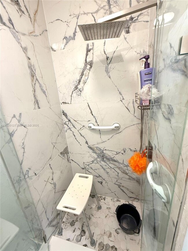 Building Photo - 758 NE 34th Ave