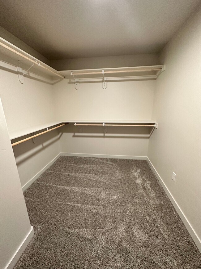 Building Photo - 10469 W Royal Fern Ct