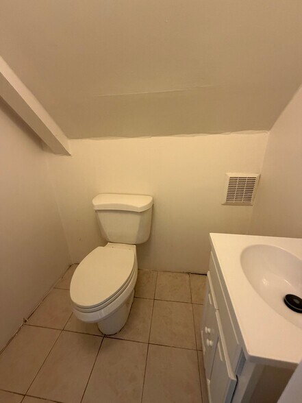 Building Photo - 207 Watchung Ave