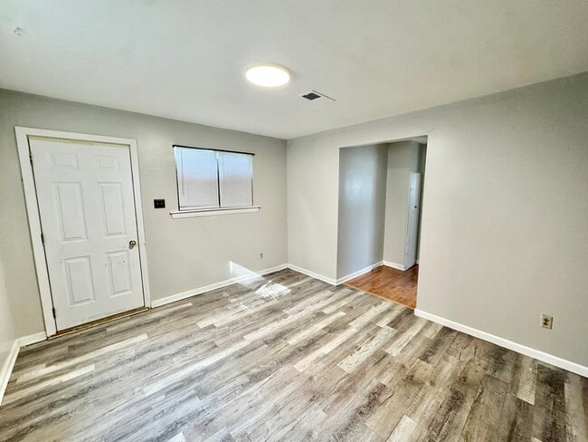 Building Photo - 2981 Benjestown Rd