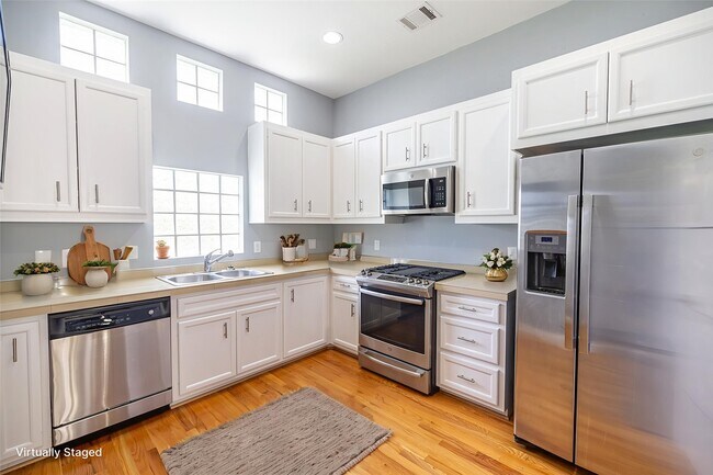 Building Photo - 8705 Bryam St