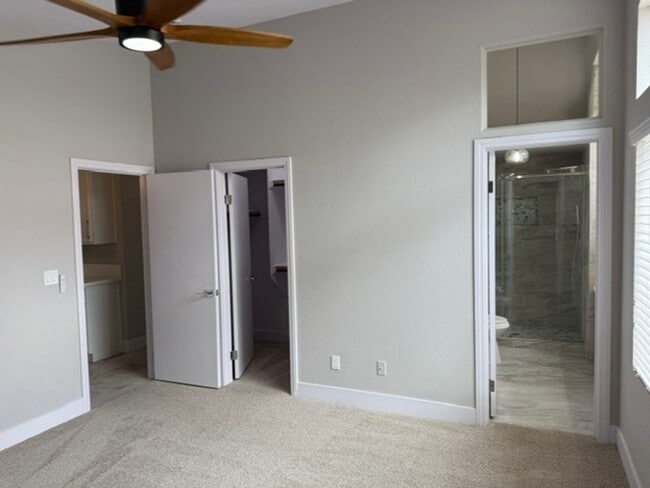 Building Photo - STUNNING 3BD/2BA SINGLE STORY BEAUTY IN THE HEART OF THE SOUTHWEST!!  **GORGEOUSLY REMODELED!! **...