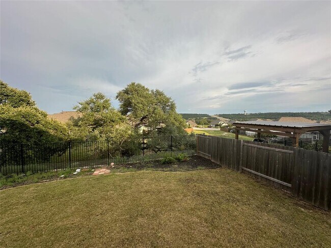 Building Photo - 441 Saturnia Dr