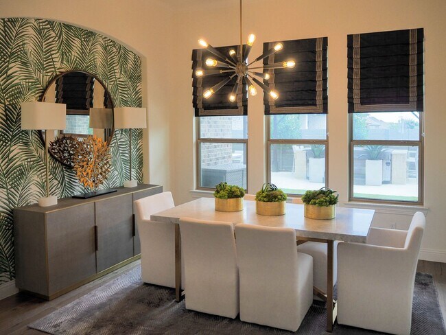 Building Photo - 1310 Sunflower Ave