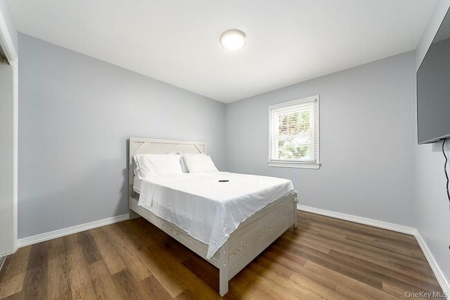 Building Photo - 44 Lincoln St