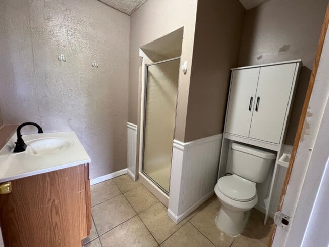 Building Photo - 10267 Mount Crosby Dr