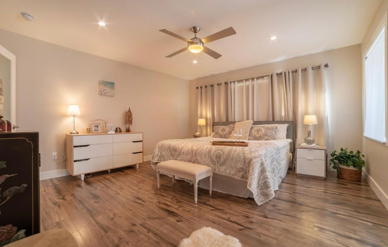 Master Bedroom - 1530 Marine Ave