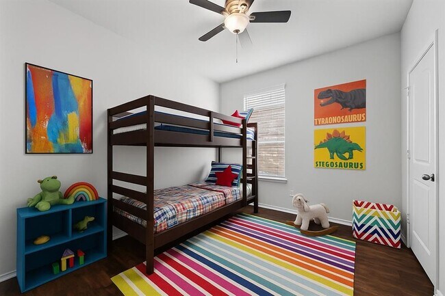 Building Photo - 524 Martha Dr