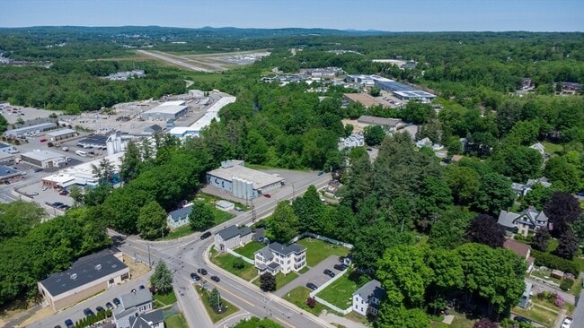 Building Photo - 105 Hamilton St