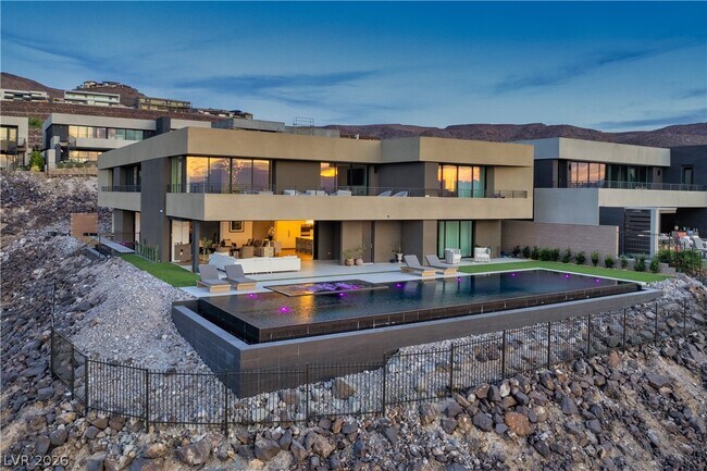 Building Photo - 804 Dragons Eye Dr