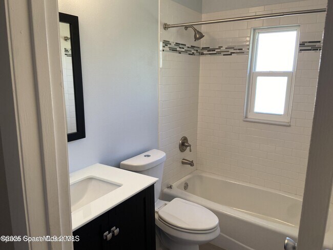 Building Photo - 610 Soto Grande Ct