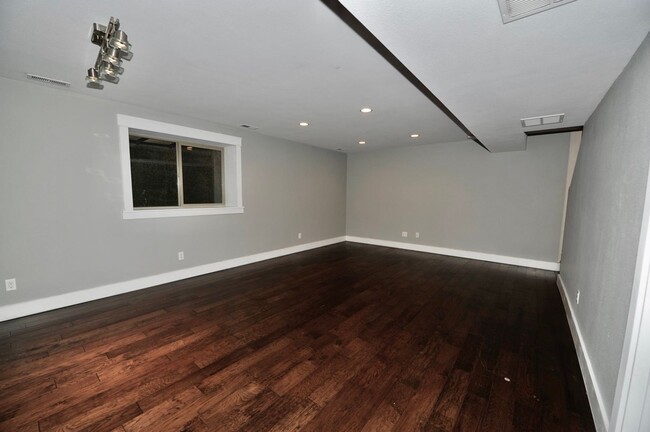 Building Photo - Coeur d'Alene Place Community 3 bed 2.5 ba...