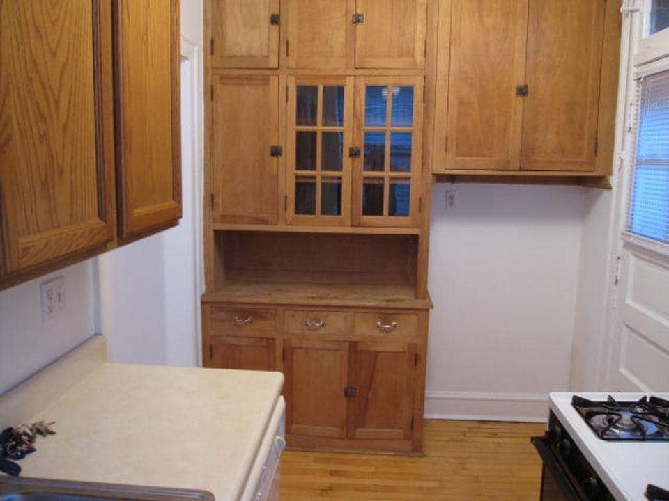 Building Photo - 1474 W Byron St