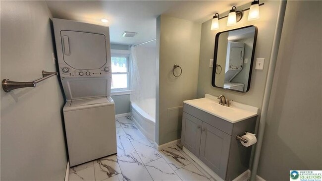 Building Photo - 324 Walnut St