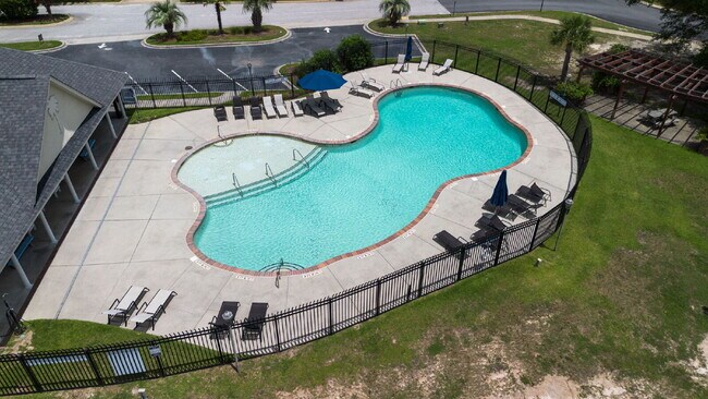 Building Photo - Now available, freshly painted with a community pool!