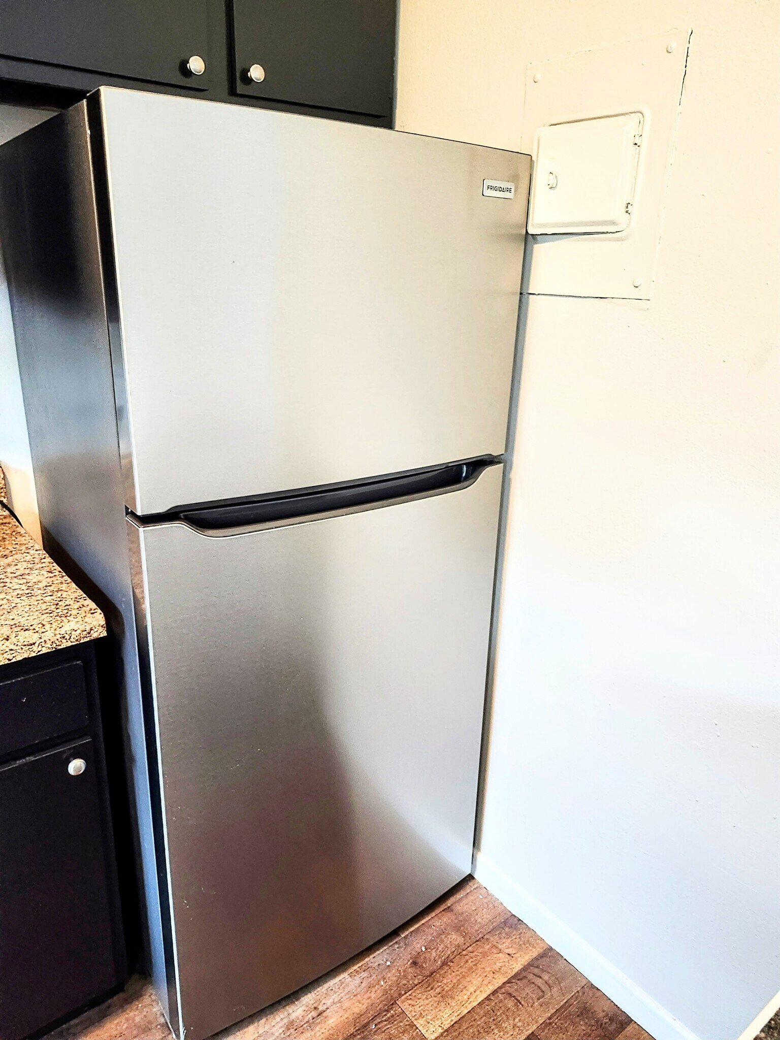 Stainless steel fridge - 2519 beech st