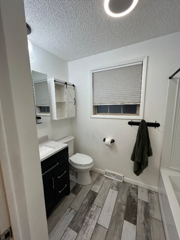 Building Photo - 832 Hamilton St