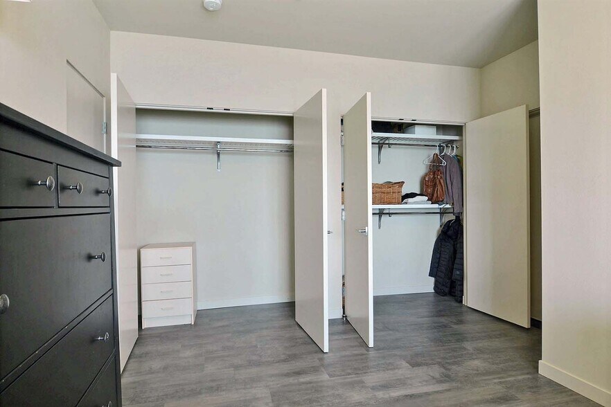 Main bedroom closet - 178 Bow Rd