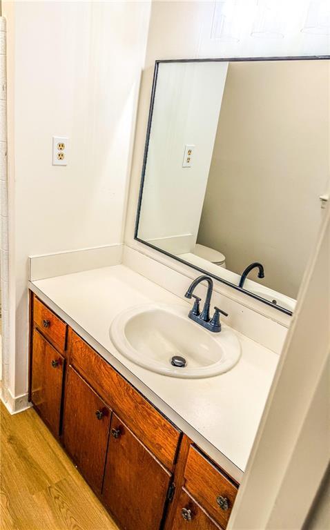 Building Photo - 6485 Carolyn Ct