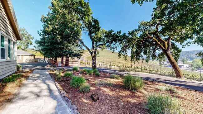 Building Photo - Experience true Wine Country Luxury living...