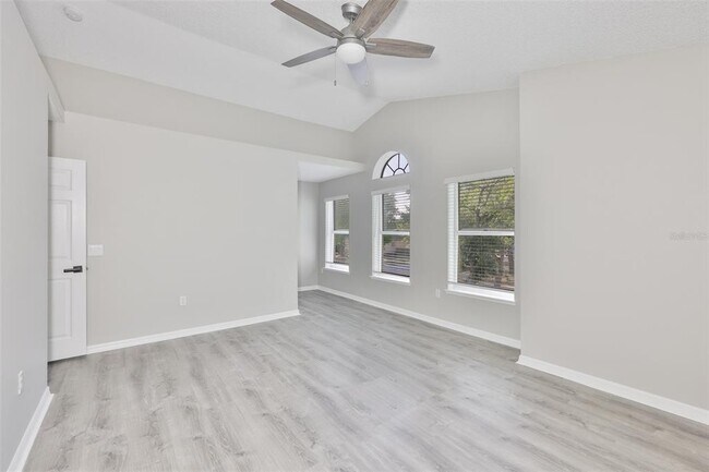 Building Photo - 10505 Opus Dr