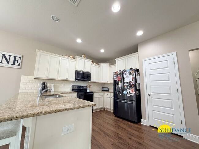 Building Photo - Spacious 4BR Home in Treasure Isle Estates in Navarre!