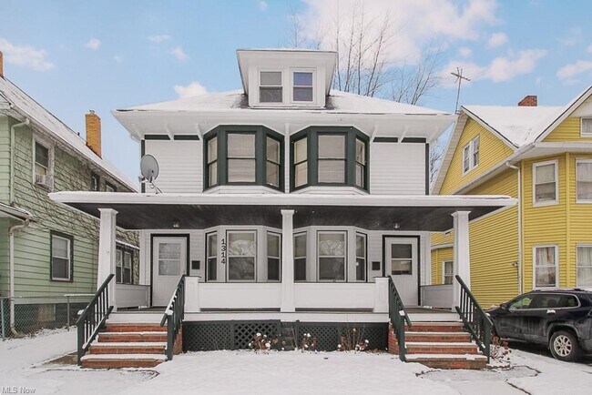 Primary Photo - 1312 W 91st St