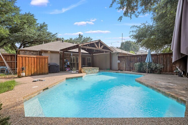 Building Photo - Amazing Layout Garland RISD