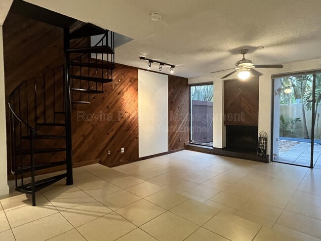 Building Photo - 2180 Brickell Ave