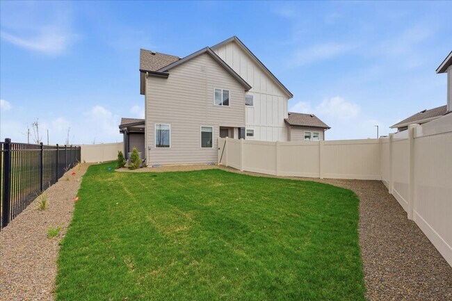 Building Photo - Brand New 3 Bed 3 Bath Townhome