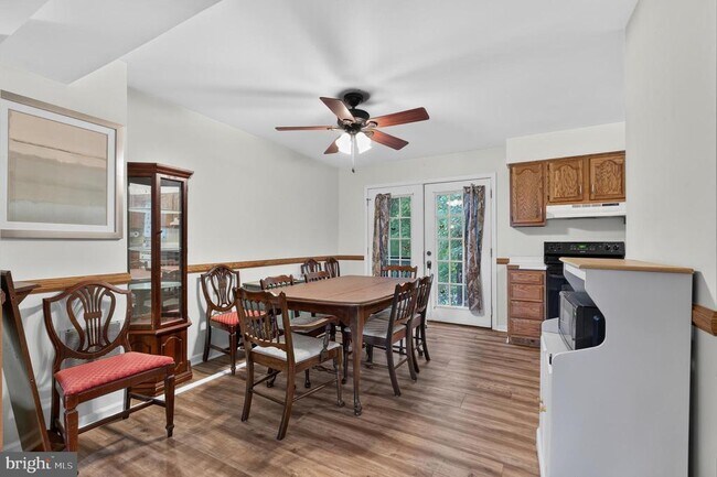 Building Photo - 8 Cypress Dr