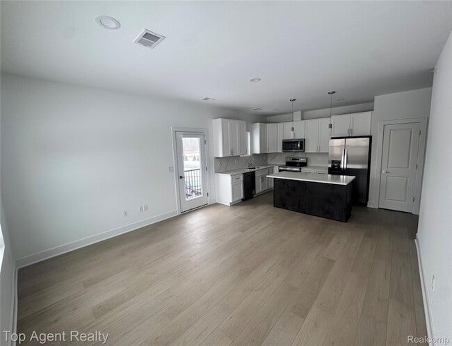 Building Photo - 31811 Gabby Ct