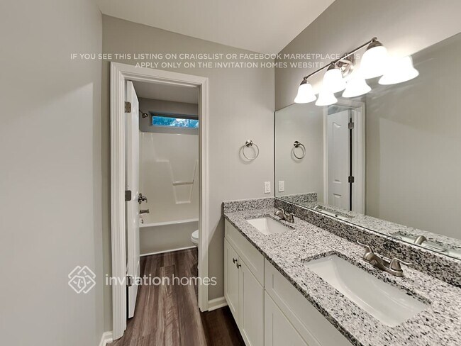 Building Photo - 15145 Leslie Brooke Rd