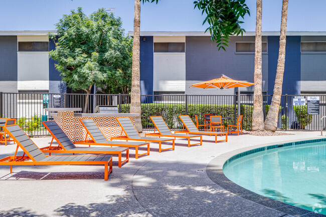 Remodeled Pool - The Heights on Lemon