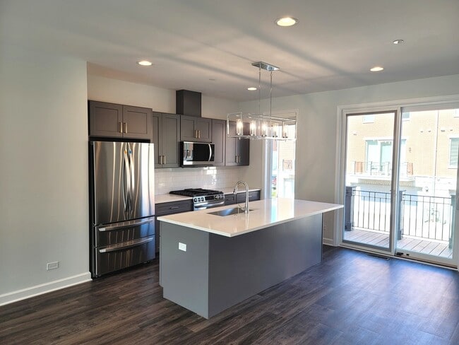 Building Photo - 1257 Gateway Ct