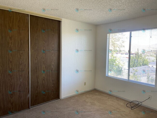 Building Photo - 3929 Clear Acre Ln