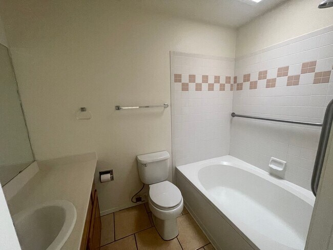 Building Photo - 4300 Saddlewood Trail SE