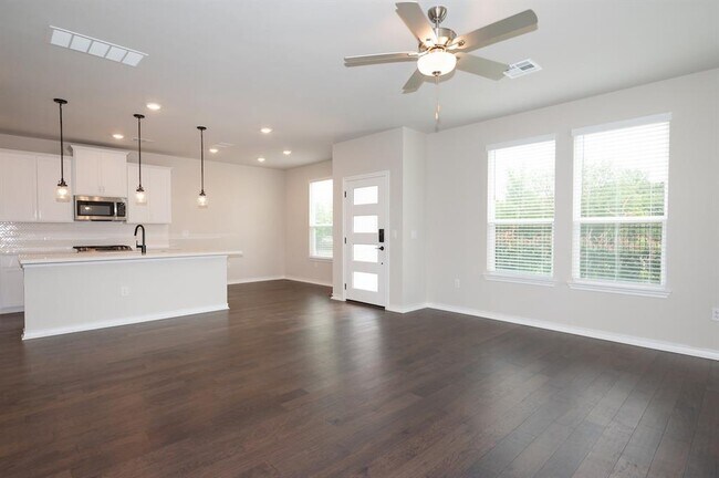 Building Photo - 4801 Star Jasmine Dr