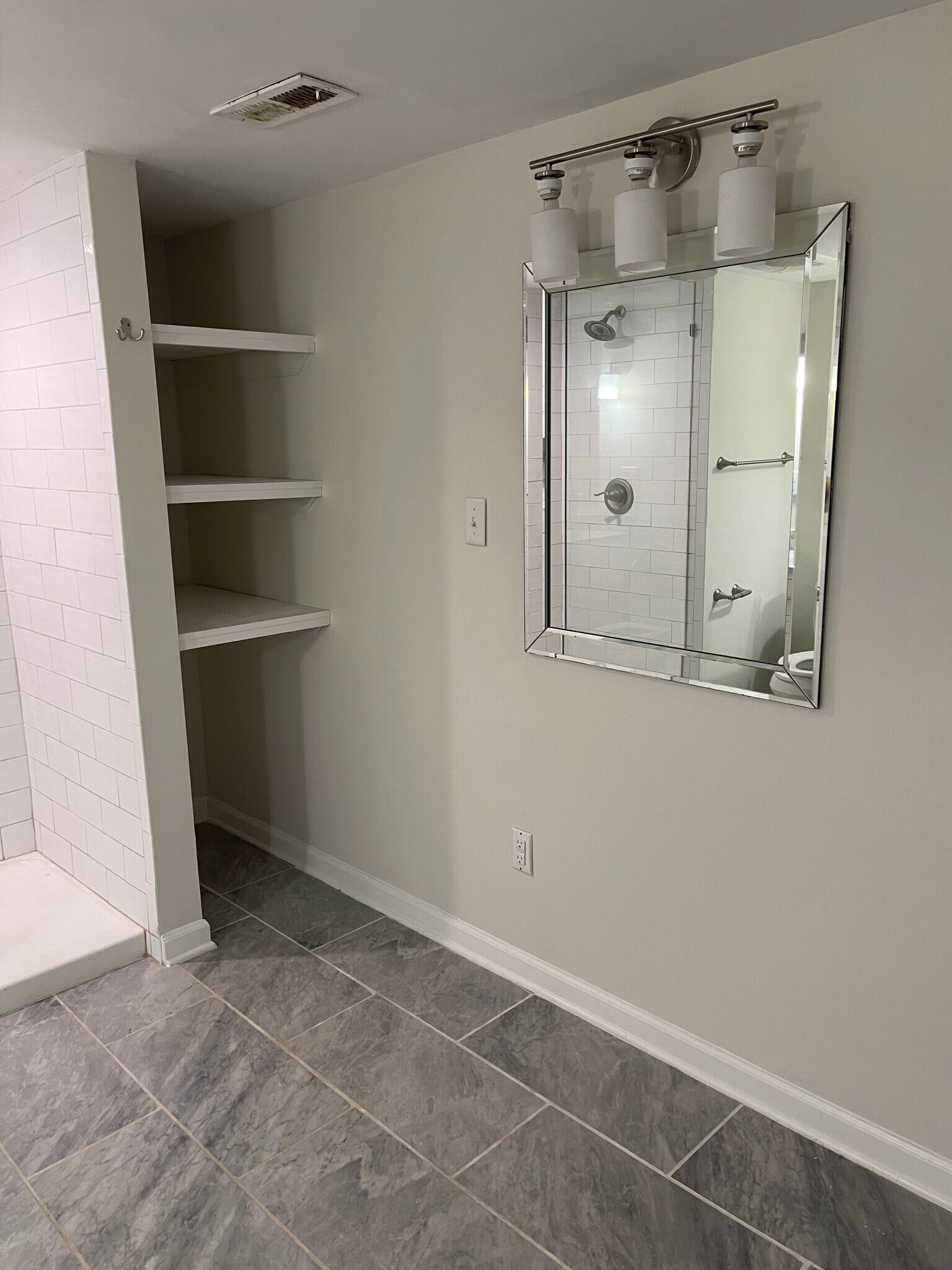 Another view of downstairs bath - 3278 Highland Dr