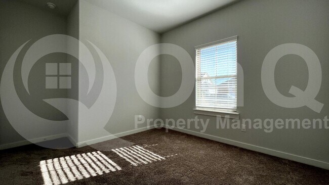 Building Photo - 912 Jackrabbit St