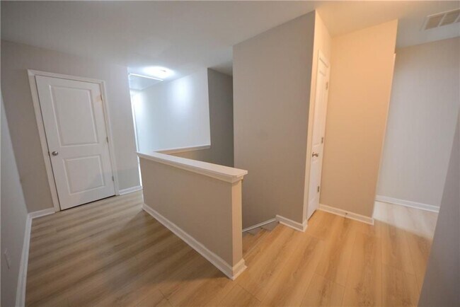 Building Photo - 4724 Beacon Ridge Ln