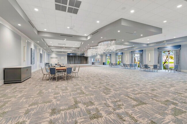 Building Photo - 14096 Huntington Pointe Dr