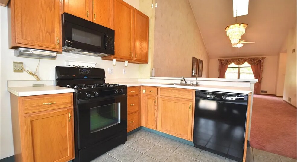 Building Photo - 1408 Greenbriar Ct