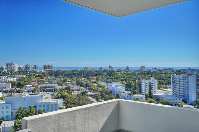 Building Photo - 1500 Bay Rd