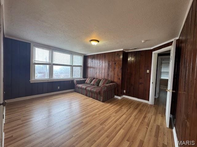 Building Photo - 9012 Eden Ave