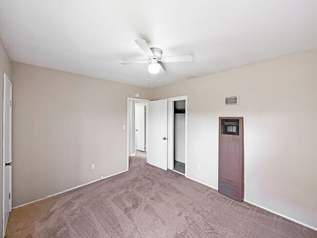 Building Photo - SD: 3BD/1.5BA Apartment in Normal Heights with Reserved Parking