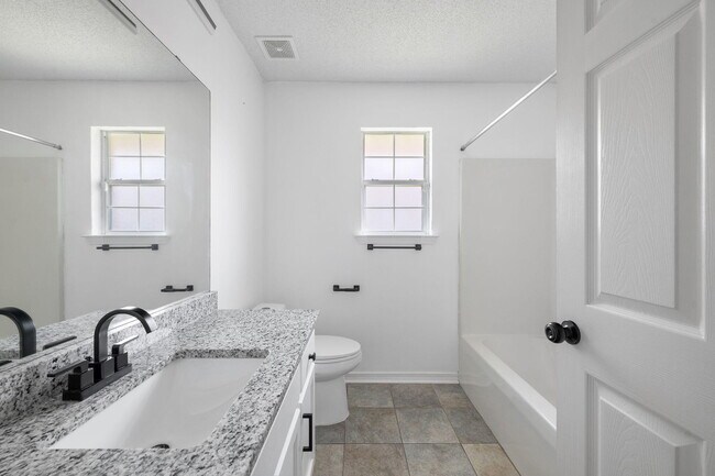 Building Photo - 422 Pristine Water Ln